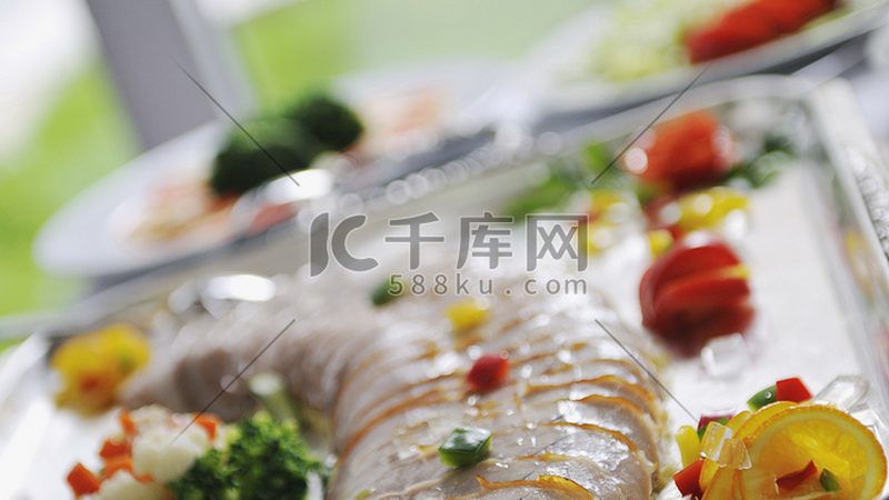 塑料包装：轻便但需关注环保