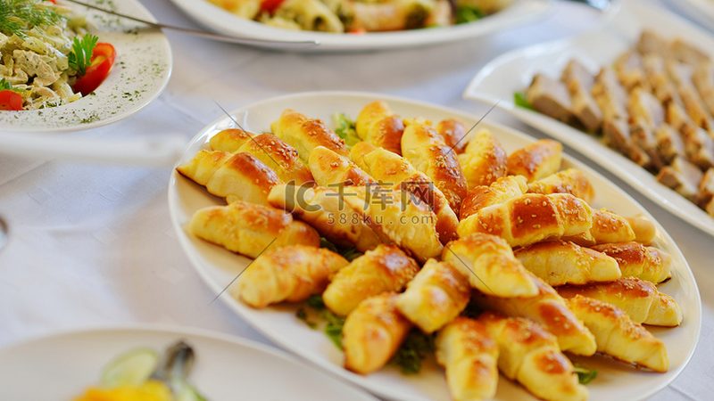 广州传统桃酥饼干的配方揭秘：传统工艺与现代标准的融合